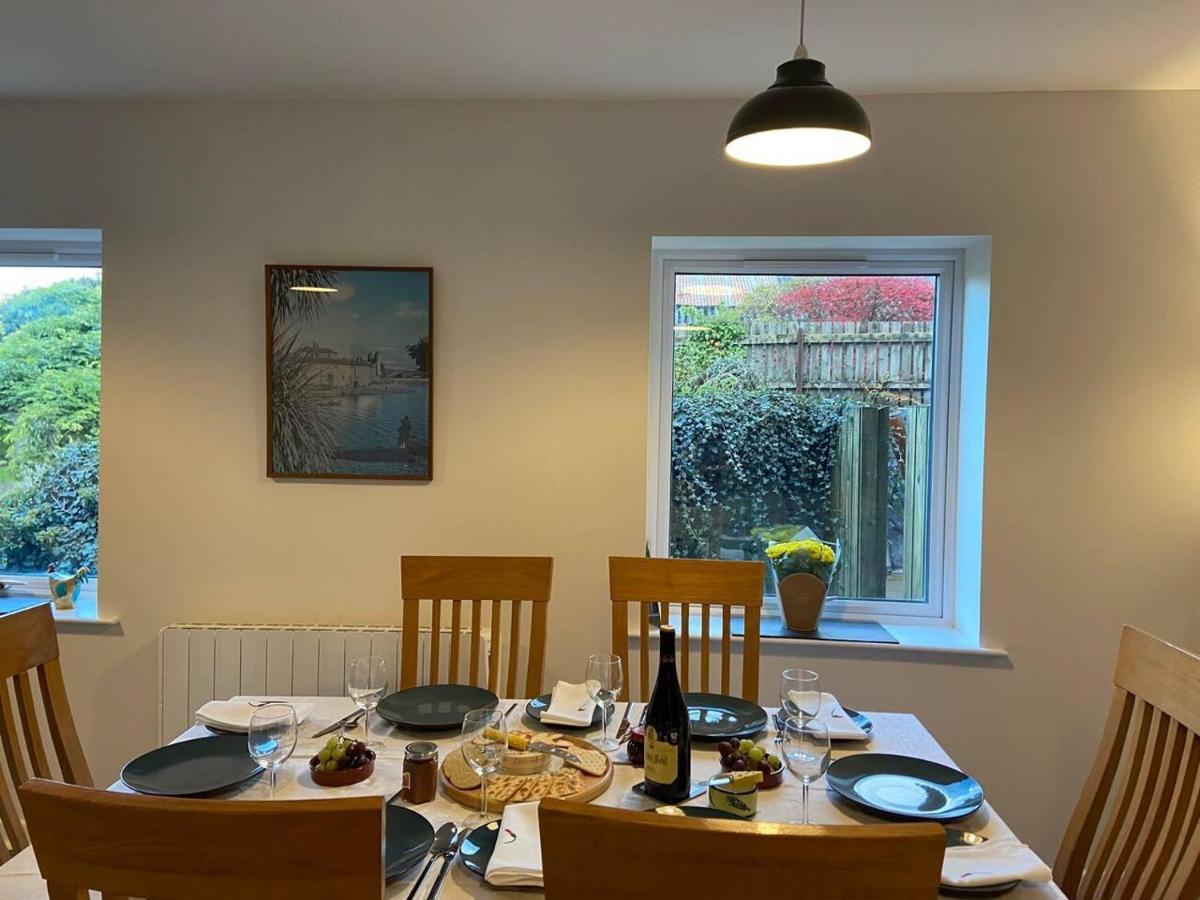 Town House In Ideal Location Central Enniskillen Buitenkant foto