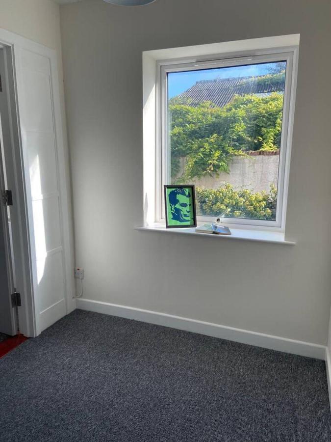 Town House In Ideal Location Central Enniskillen Buitenkant foto