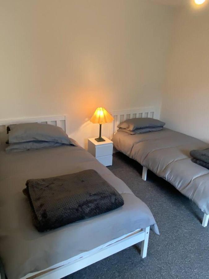 Town House In Ideal Location Central Enniskillen Buitenkant foto